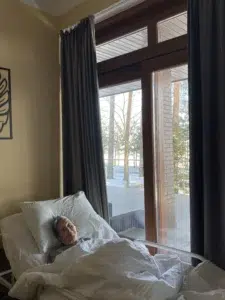 Як розробляти ногу після перелому шийки стегна ефективно